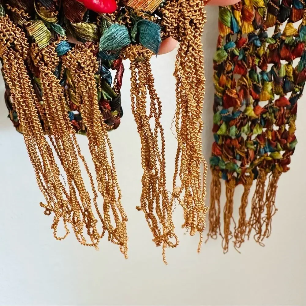 VINTAGE Gold Blue Tassel Texture Knit Yarn Multi Red Strand Scarf Cloth Bib Wrap